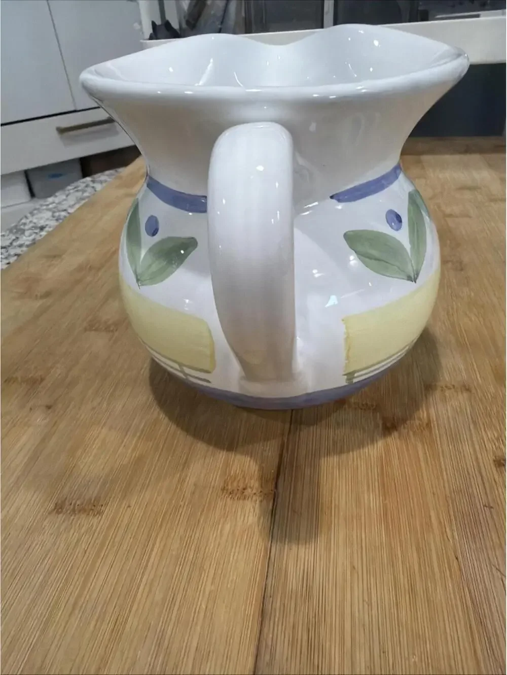 VTG Williams Sonoma Marisol 32 Oz Pitcher 5 3/4” Tall *